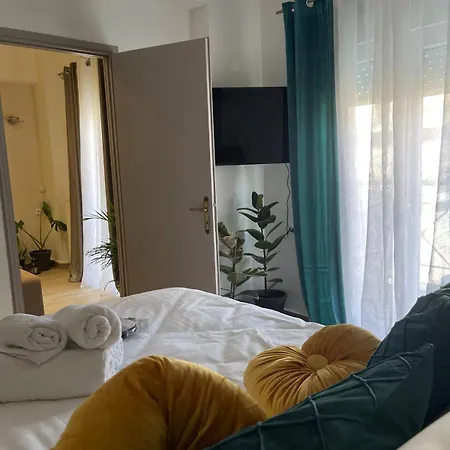 Apartment Andromachi 1 *