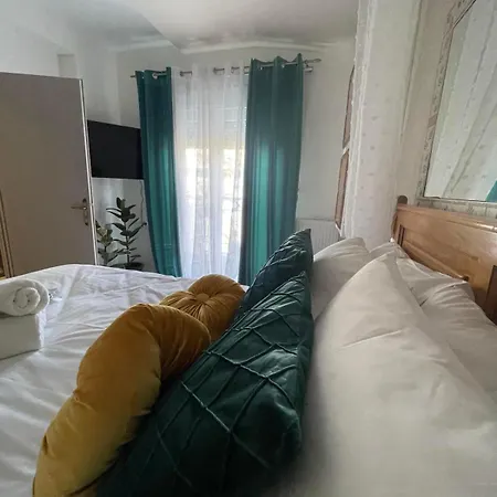 Apartment Andromachi 1 *
